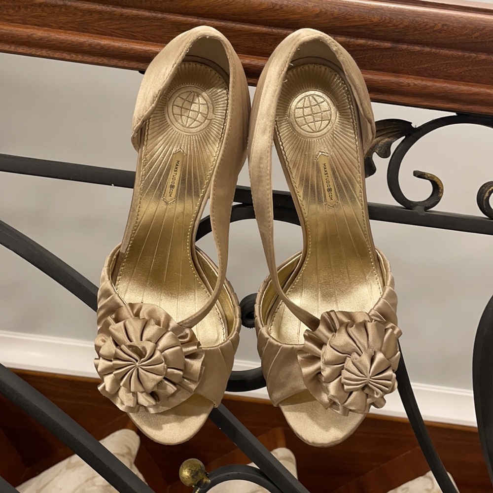 Max Studio Champagne Gold heels -Size 9.5